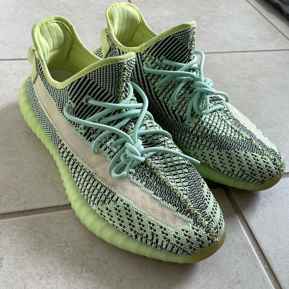 Yeezy boost 350 v2 size 12